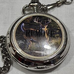 Al Agnew White Tailed Deer Pocket Watch Quartz Movement Silver Tone Case Chain